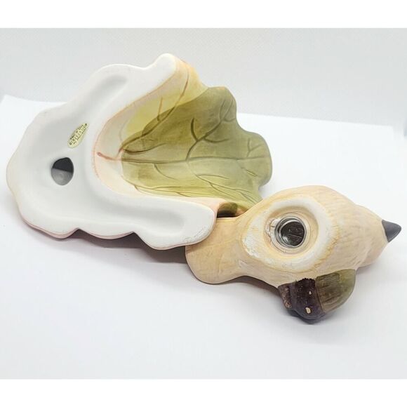 Vintage Hand Crafted Silvestri Bird with Acorn & Leaf Salt and Pepper Shakers - Picture 7 of 9